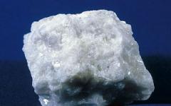 Мрамор — описание и свойства камня, значение и фото Чистый белый мрамор
